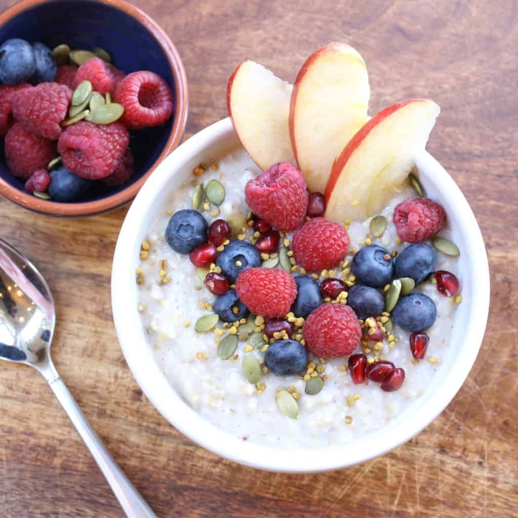 overnight steel cut oats, berries, apple, nuts, seeds, breakfast,