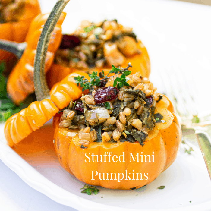 Stuffed Mini Pumpkins perfect for your Thanksgiving table!