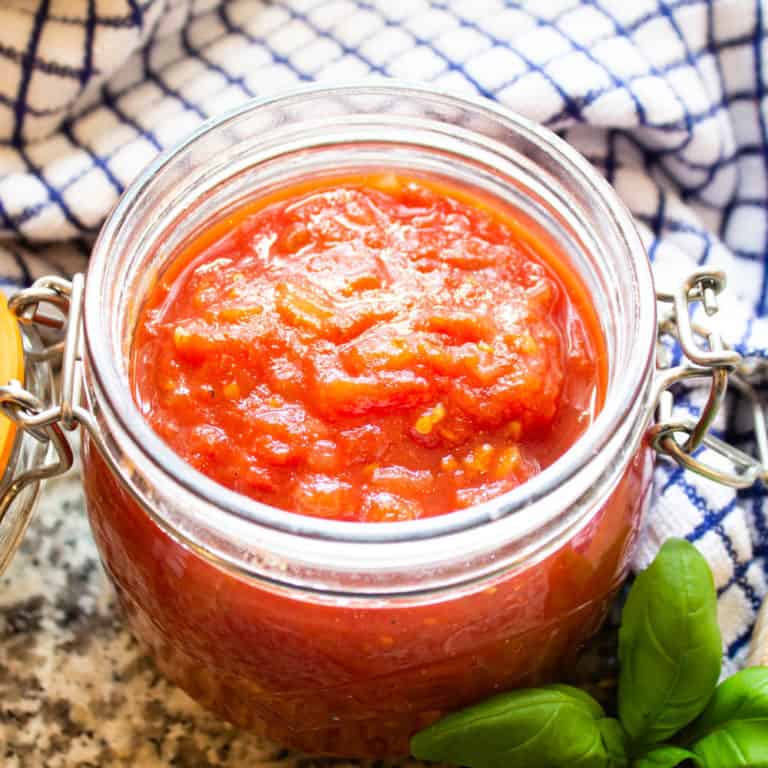 Deliciously Easy Marinara Sauce